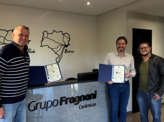 Cerâmica Incefra recebe certificados de recertificação
