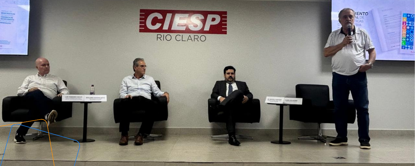CCB participa do lançamento do Manual de Boas Práticas da Indústria Cerâmica e do Setor de Mineração