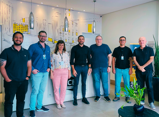 Âmbar Energia visita o CCB para conhecer o LabCCB