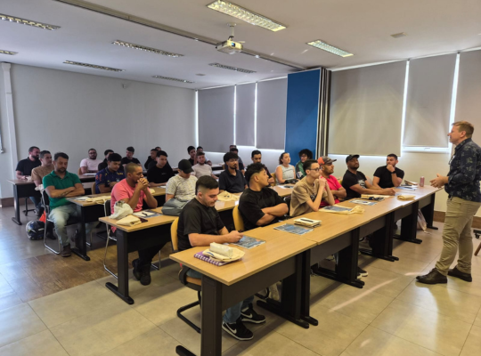 Curso de Operador de Forno a Rolo tem início com turmas cheias e muito aprendizado