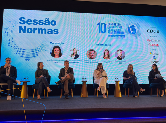 CCB marca presença no primeiro dia do 10º Congresso da Indústria Cerâmica de Revestimento